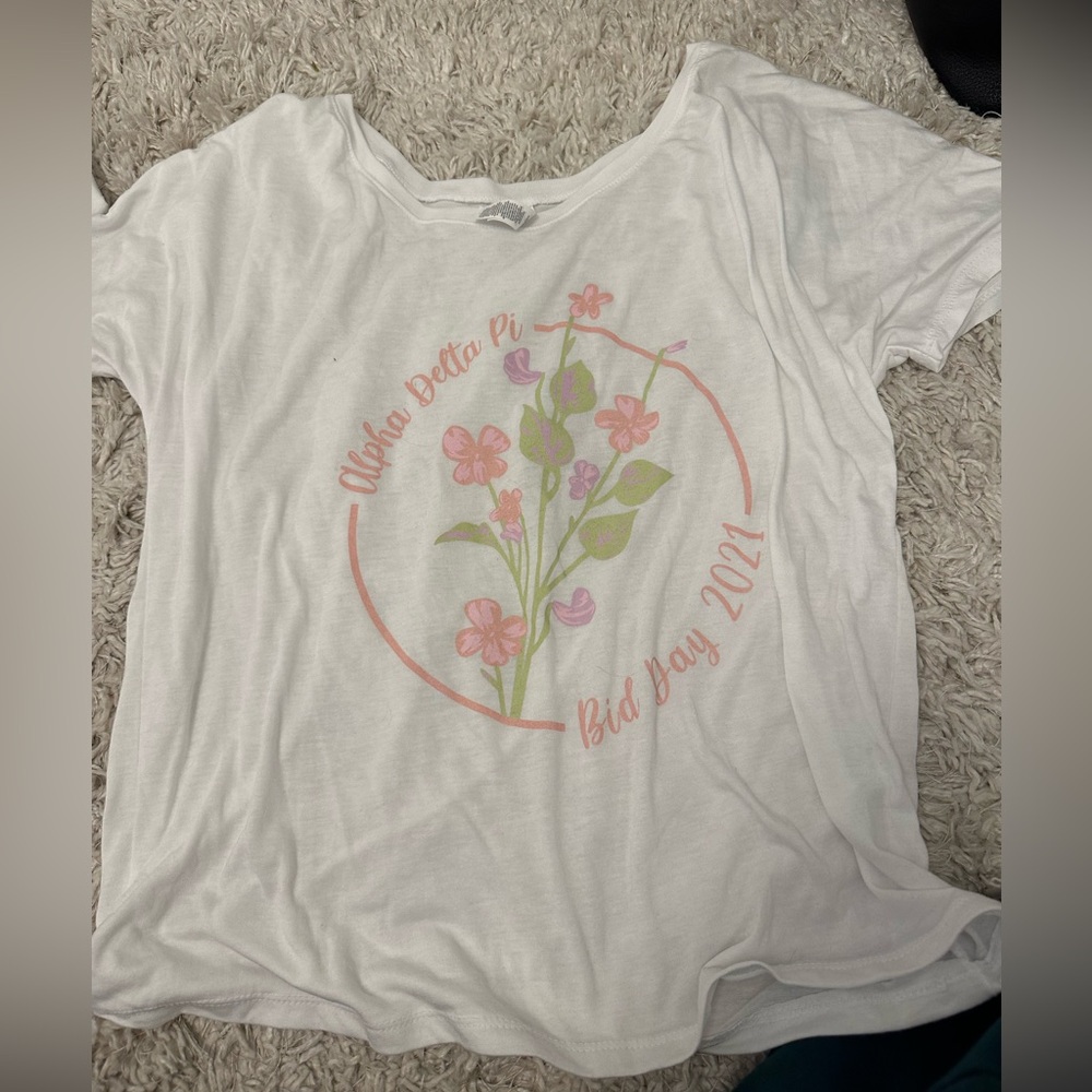 adpi bid day flower tee